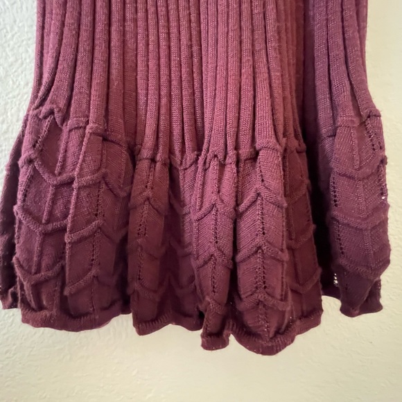 Vintage, Moda International, Fit & Flare, long sleeve, med., maroon, knit dress. - Picture 4 of 6